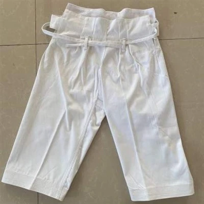 Täiskasvanute karate GI